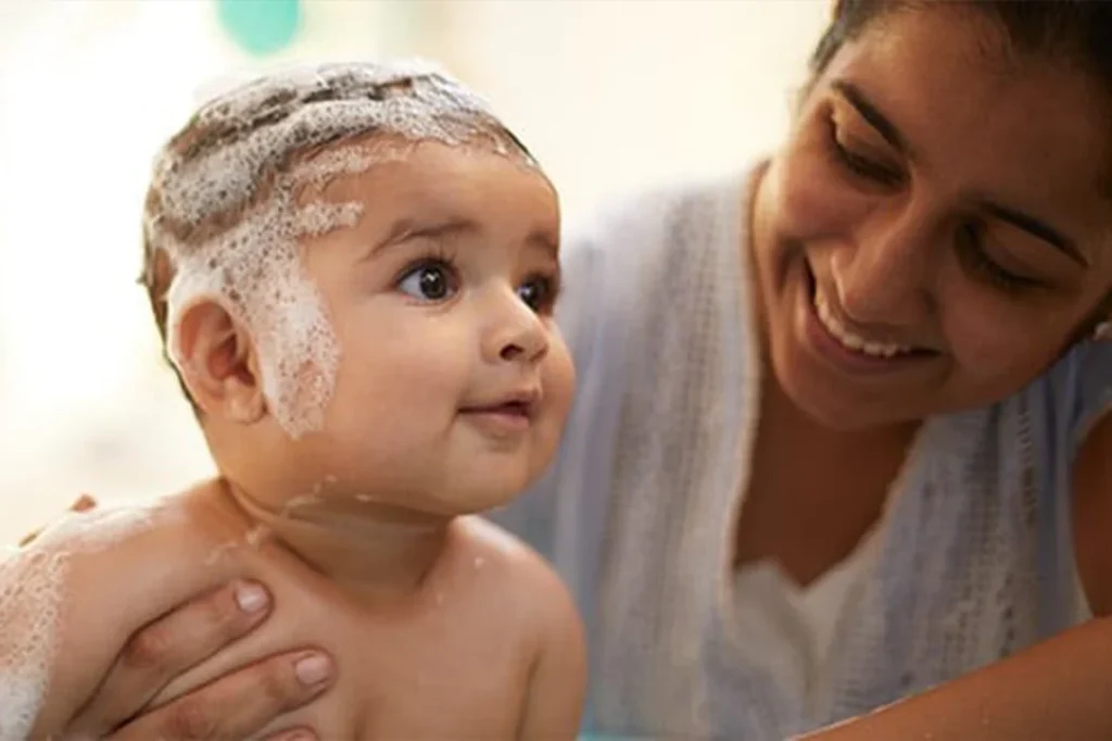 Bebeği ağlatmadan uyku eğitimi nasıl verilir